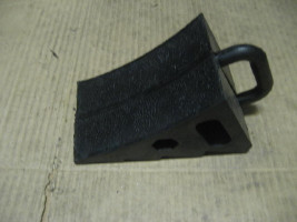 Békési autómegtámasztó ék, kicsi