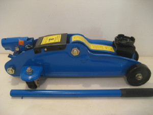 Autóemelő krokodil 2 tonnás, alacsony profilú