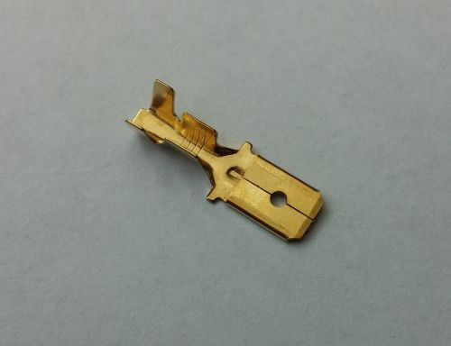 Csúszósaru kábelvég – apa – 6,3 mm – SF1ECK – 100 db-os csomag