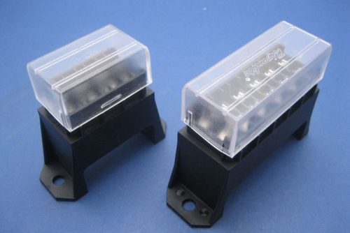 4-es késes biztosítékház alsó kivezetéssel