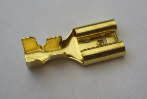 Csúszósaru hüvely, kábelvég (anya) 9,5 mm, 50 db/csomag