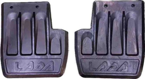 Hátsó sárcsapó gumi pár – Lada 2113–2115 – bal + jobb oldal, rögzítőkkel (2114-8404412/13)