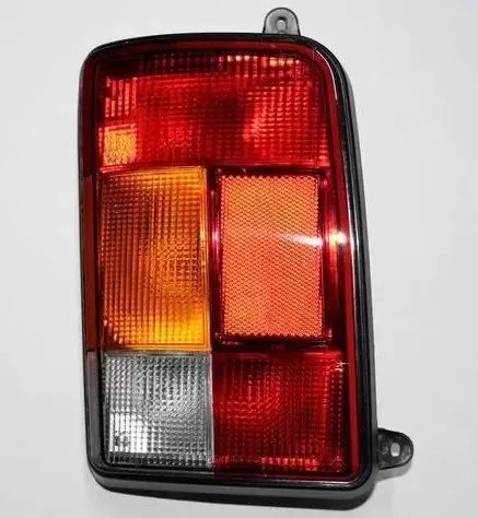 Hátsólámpa – bal – komplett – Lada Niva 21213 1.7 – (21213-3716011)