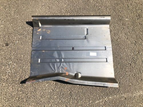 LADA – Fenékjavító első bal 1/2 – 1.6 / 1.7 – Niva