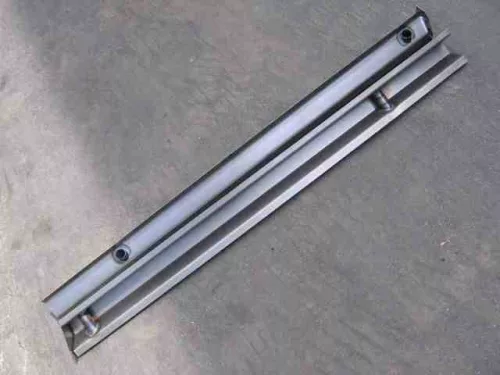 Trabant 601 és 1.1 bal oldali alsó küszöb hossztartó