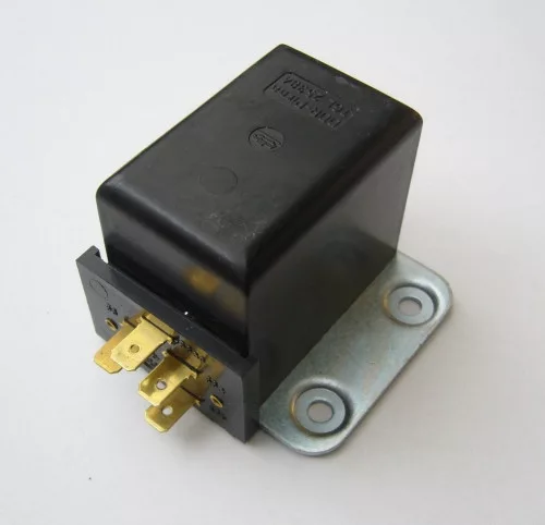 Trabant és Wartburg 12V gyári mechanikus fényváltó relé