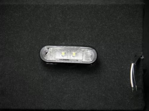 Fristom FT-015C LED-es piros helyzetjelző lámpa