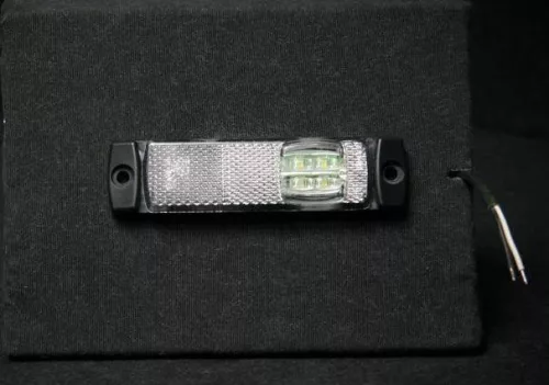 Fristom FT-018B LED-es fehér helyzetjelző lámpa