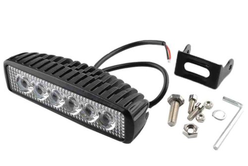 Szögletes 6 LED-es Munkalámpa, 18W, 10-30V, Spot Fény