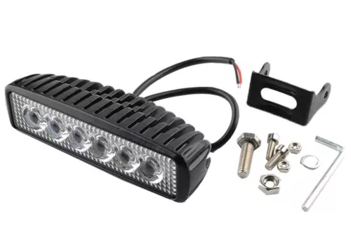 Szögletes 6 LED-es Munkalámpa, 18W, 10-30V, Spot Fény