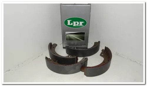 Hátsó fékpofa szett – LPR 04830 / A4830 (Lada, ZAZ)
