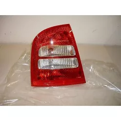 Skoda Octavia bal hátsó lámpa burkolat 2001 (1u6945095c)