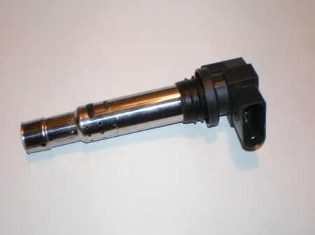 Gyújtótrafó – (036905715A / 036905100D) - gyertyapipával egybeépített kivitel - 12V - (kompatibilis: lásd a leírásban!)