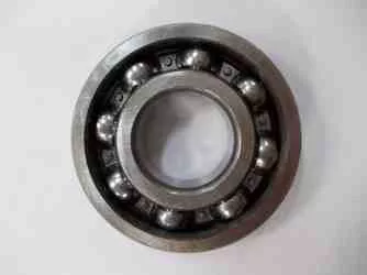 Köztes tengelycsapágy – Lada 2101–2107 váltóhoz (25×55×18.6 mm) (2101-1701073)