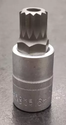 Sb2028-16 xzn crowafej 1/2" (lyukas) M16