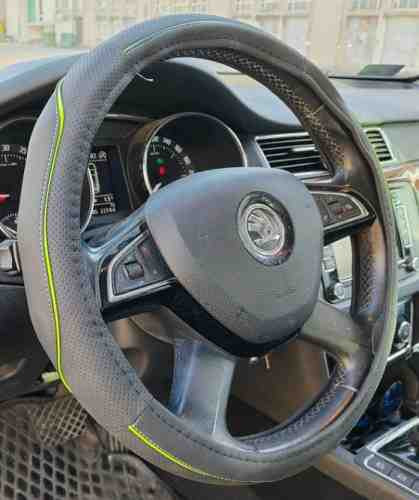 Autolife Műbőr Kormányvédő 38cm Fekete/Zöld (2394G)