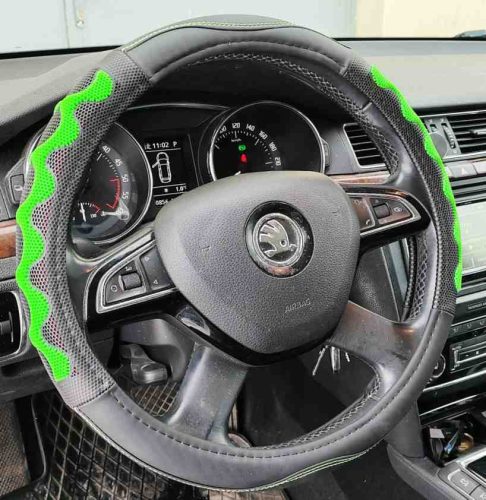 Műbőr kormányvédő 38cm fekete-zöld 203-7GR (203-7GR) autolife