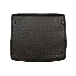   Gumírozott műanyag csomagtértálca Ford Focus modellhez (kombi) 2004–2011