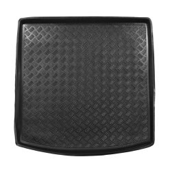   Méretpontos Műanyag csomagtértálca Škoda Kodiaq 2017-2024 (5 üléses, egyszintes padló, csúszásgátló nélkül)|Rezaw-Plast