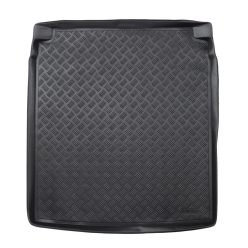   Méretpontos műanyag csomagtértálca VW Passat B7 2010-2015 (szedán, csúszásgátló nélkül)|Rezaw-Plast