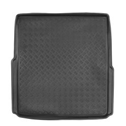   Méretpontos Műanyag csomagtértálca VW Passat B8 2015- (combi, teljes méretű pótkerék, csúszásgátló nélkül)|Rezaw-Plast