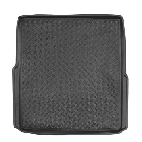 Méretpontos Műanyag csomagtértálca VW Passat B8 2015- (combi, teljes méretű pótkerék, csúszásgátló nélkül)|Rezaw-Plast