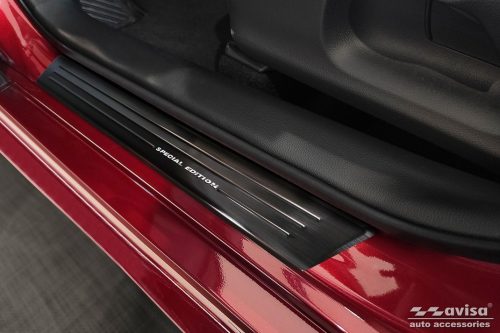 Küszöbdísz Toyota Yaris Cross 2021- (sötét, matt)|Avisa