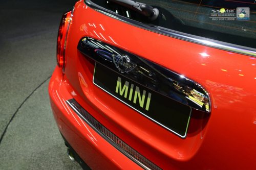 Csomagtartó élvédő Mini Cooper 2014- (F56, karbon)|Avisa