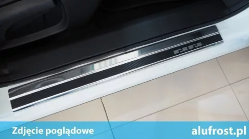 Küszöbdísz Skoda Rapid 2012-2019 (szénfólia)|Alufrost