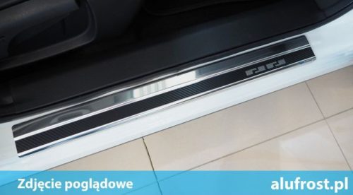 Küszöbdísz Toyota Corolla 2013-2018 (karbon fólia)|Alufrost