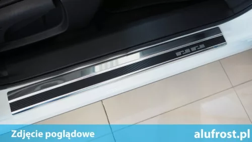 Küszöbvédő díszléc Ssangyong Rexton 2018- (karbon fólia)|Alufrost