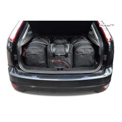 Utazótáska készlet Focus 2004-2011 (hb)|Kjust