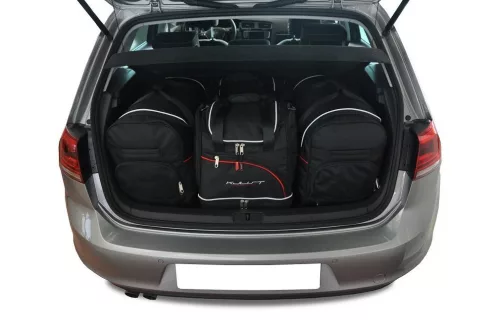 Útitáska készlet VW Golf VII. 2012-2020 (hb)|Kjust